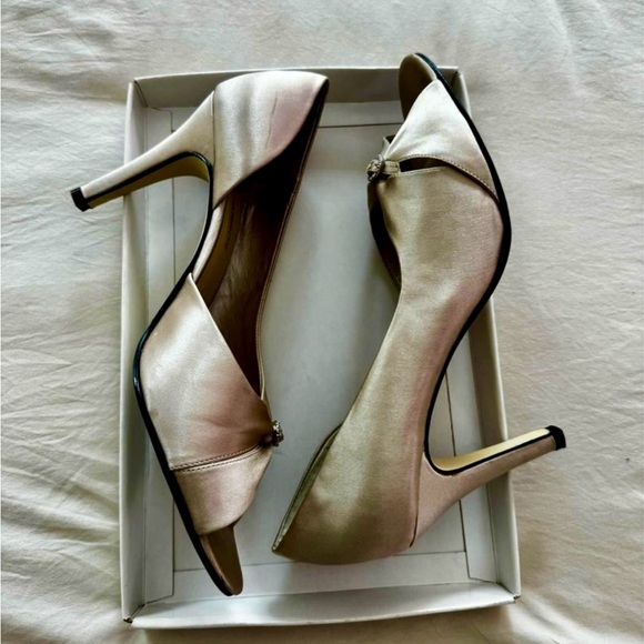 Champagne satin open toe heels - Picture 2 of 5